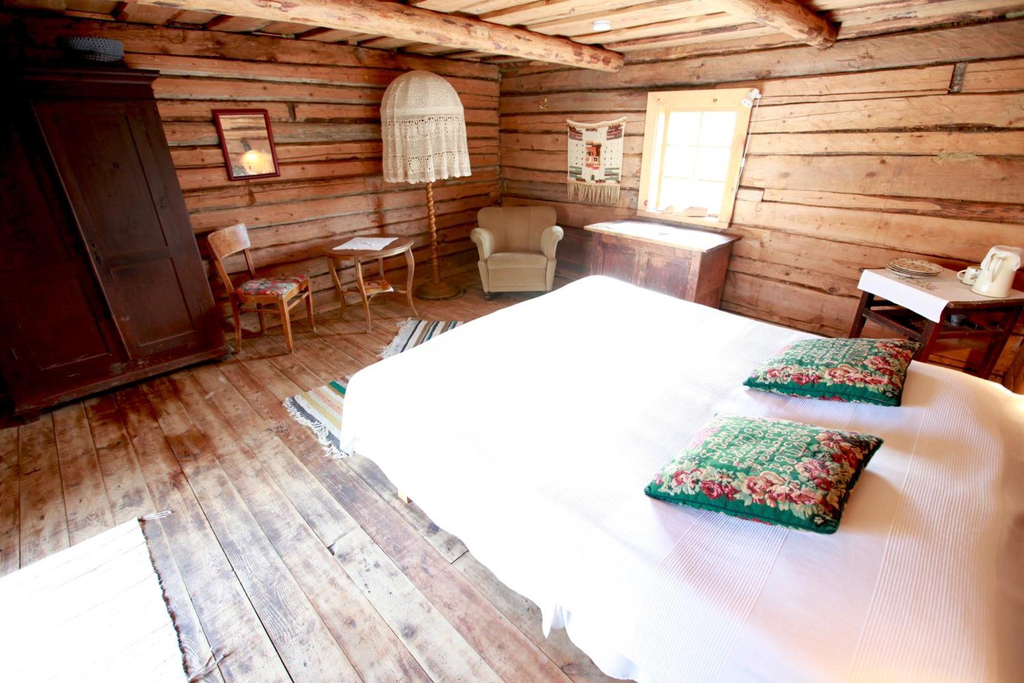 Metsara B & B Tornimae Rom bilde